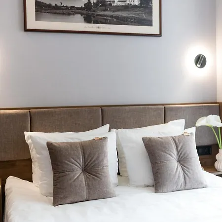 Hotel Nota Bene & Restaurant 4*