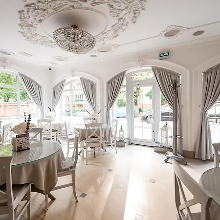 Nota Bene & Restaurant Szálloda Lviv