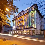 Nota Bene & Restaurant 4*