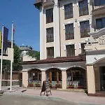 Nota Bene & Restaurant Hotel 4*