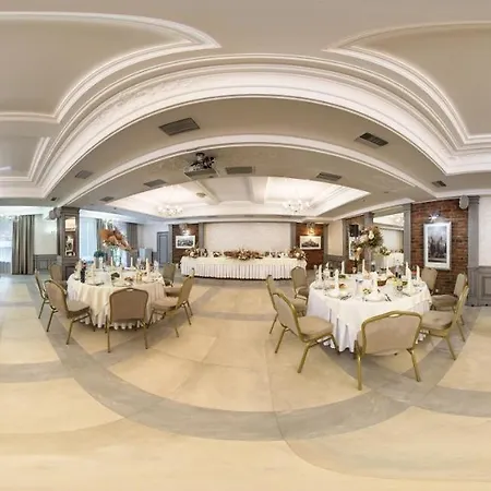 Nota Bene & Restaurant 4* Lviv