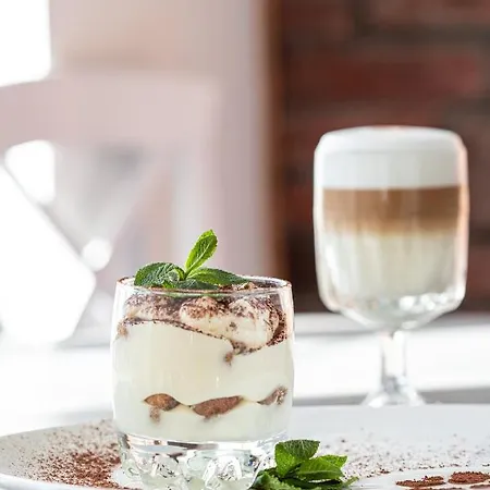 Nota Bene & Restaurant Hotel 4*