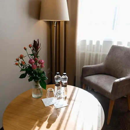 Nota Bene & Restaurant Hotel