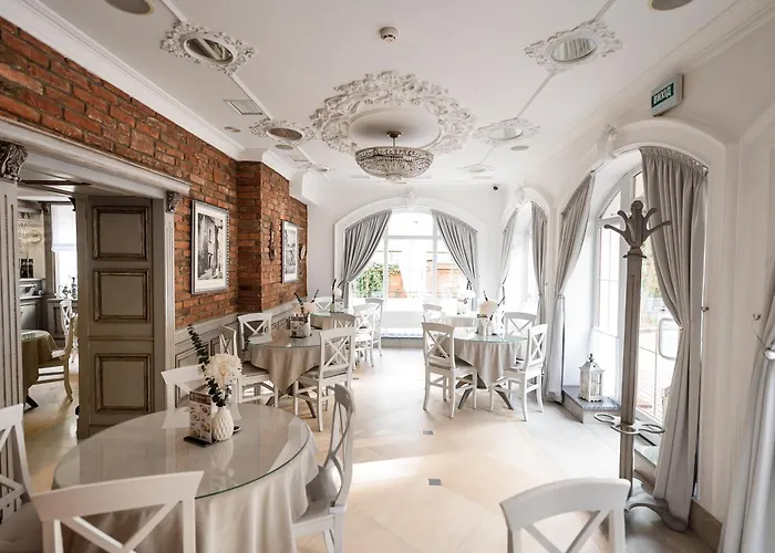 Nota Bene & Restaurant Готель Львів