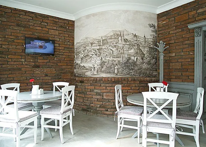 Nota Bene & Restaurant فندق إلفيف