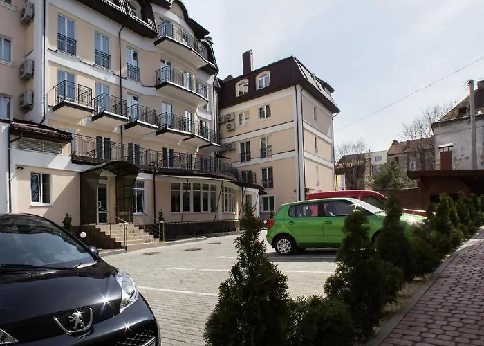 Nota Bene & Restaurant Готель Львів