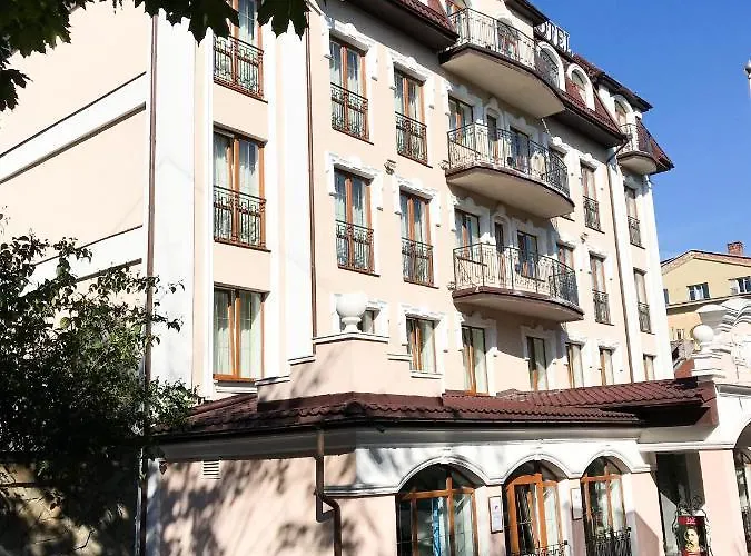 Готель Nota Bene & Restaurant 4*