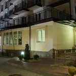 Nota Bene & Restaurant Готель