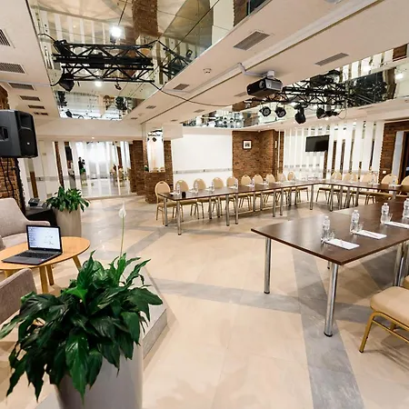 מלון Nota Bene & Restaurant